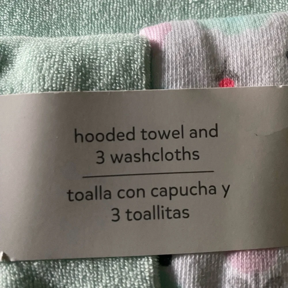 Child of Mine hooded towel and 3 wash cloth